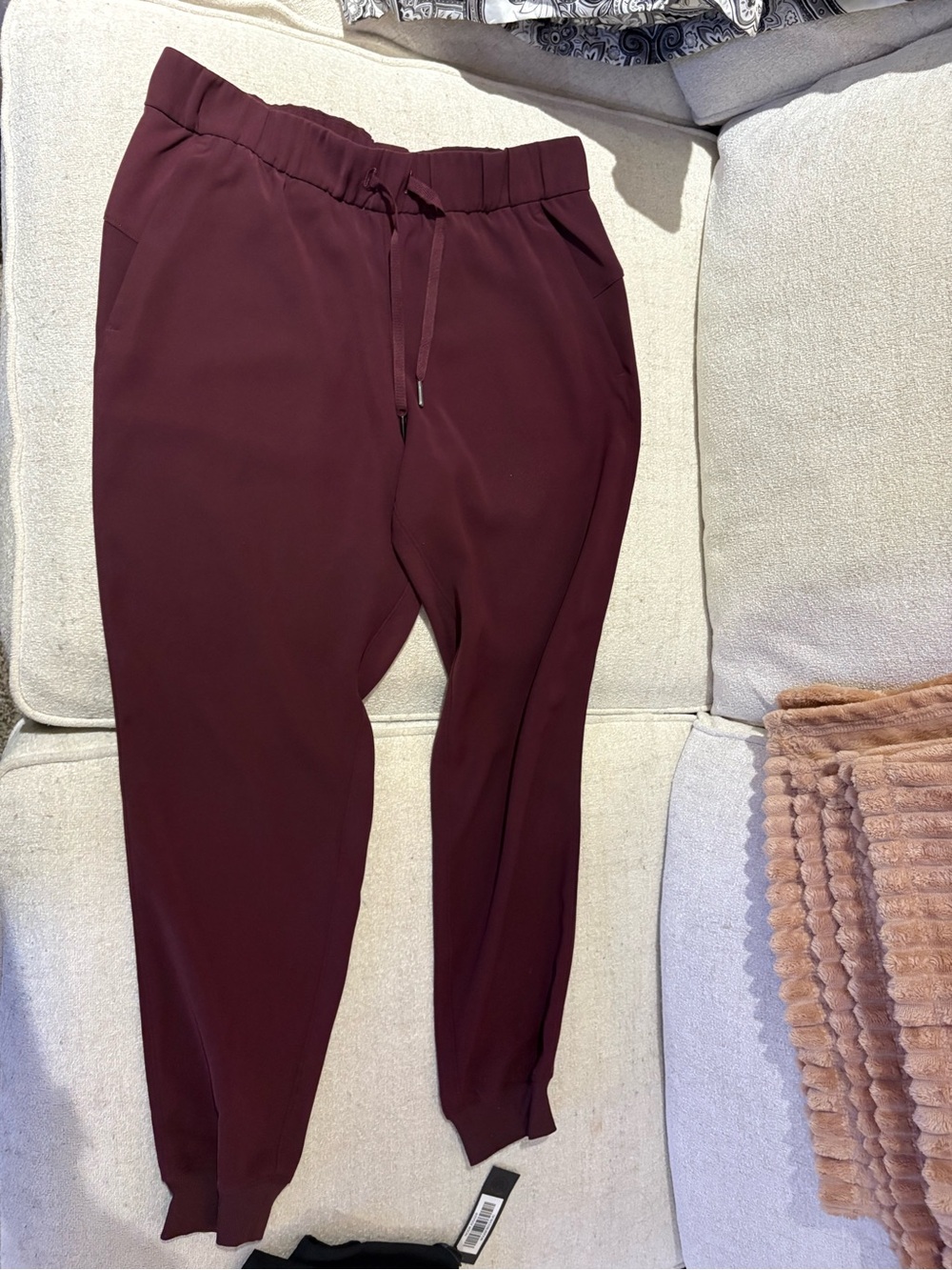 lululemon athletica Women's Burgundy Pull-On Track Joggers "On the Fly"